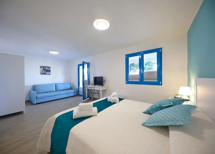 Skyview 招待所 4*