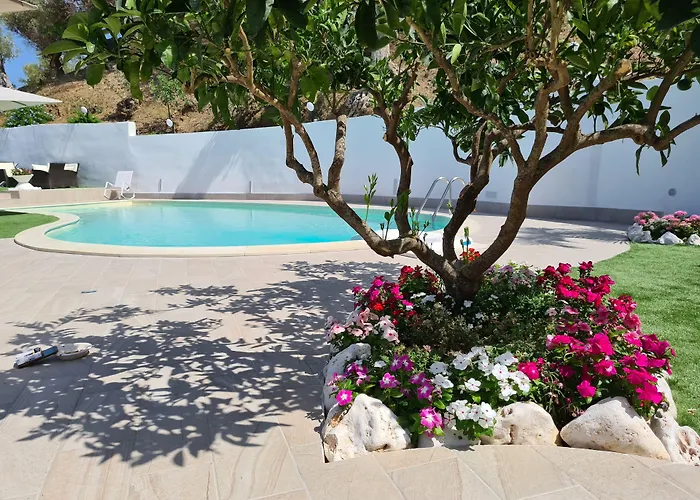 Skyview 招待所 4*